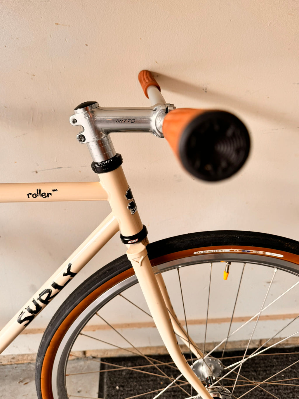 Surly Cream Roller™ 53cm Track Bike