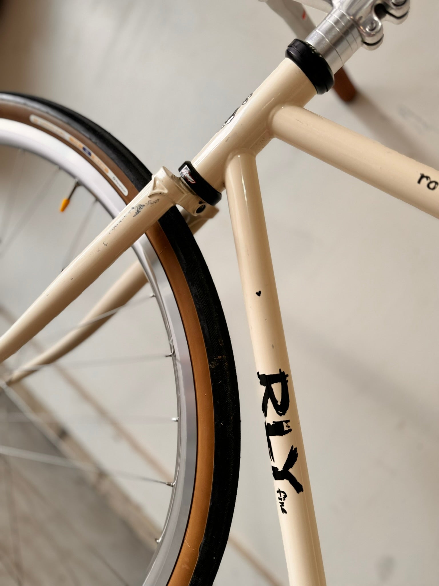 Surly Cream Roller™ 53cm Track Bike