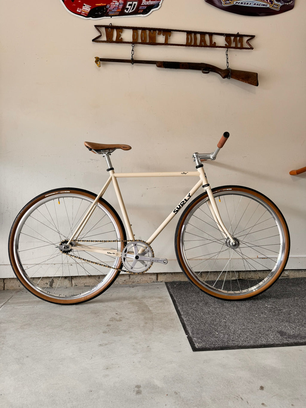 Surly Cream Roller™ 53cm Track Bike