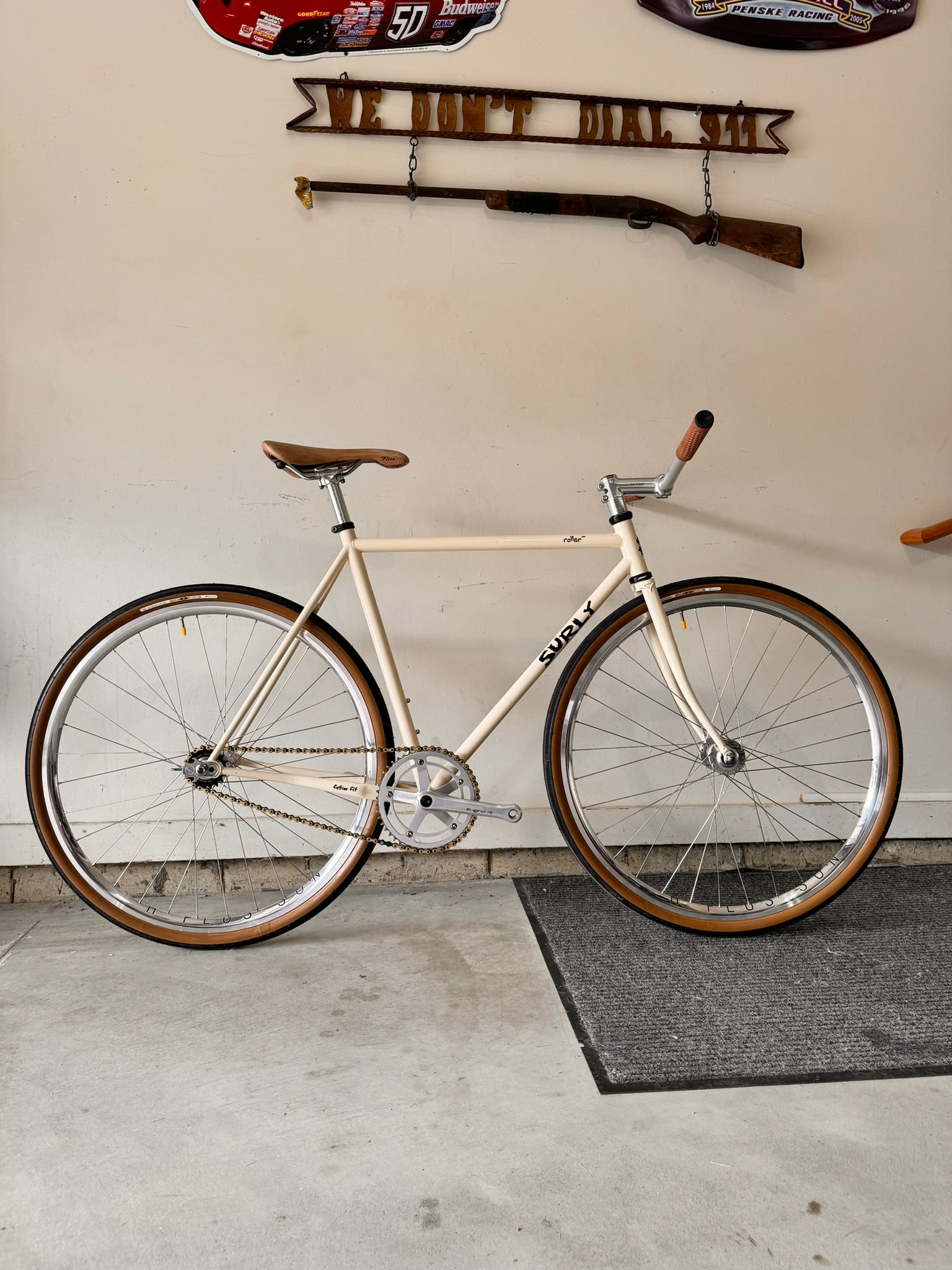Surly Cream Roller™ 53cm Track Bike