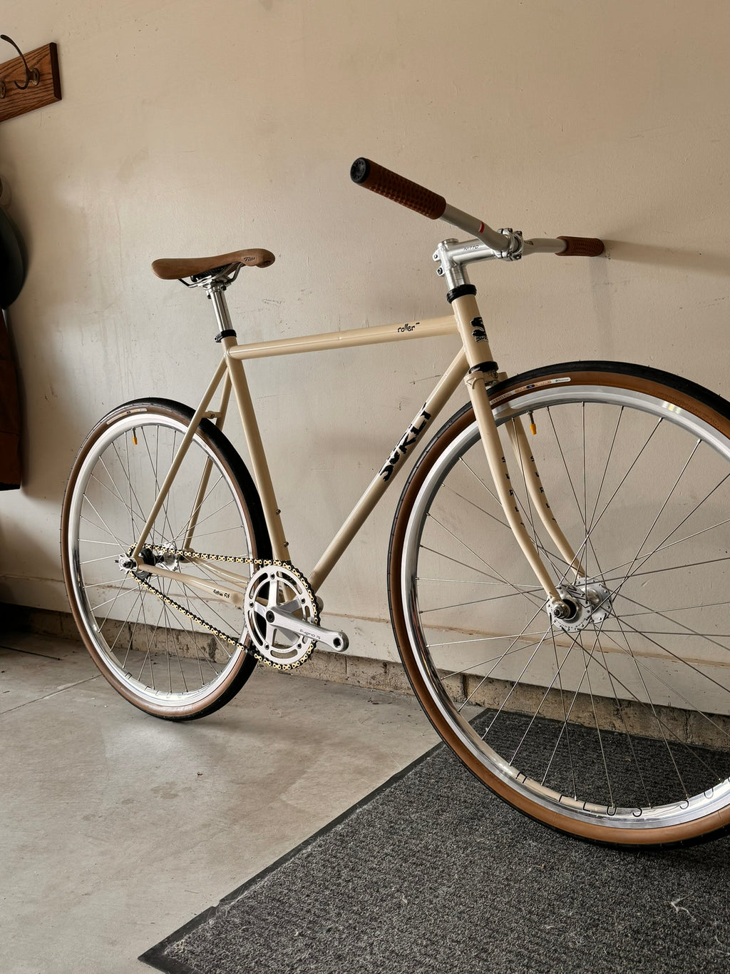 Surly Cream Roller™ 53cm Track Bike