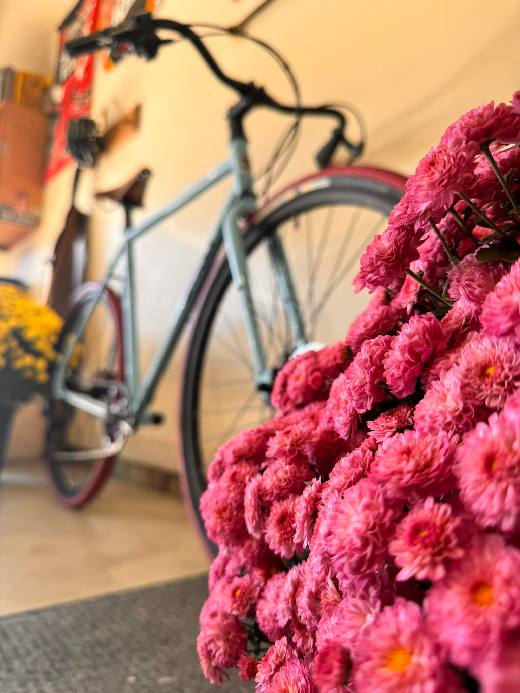 Surly Preamble Skyrim Blue Medium Very Fine Condition